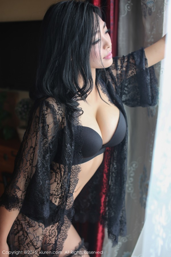 XiuRen 秀人 No.418 大胸美女安妮Tess黑色内衣蕾丝性感写真！