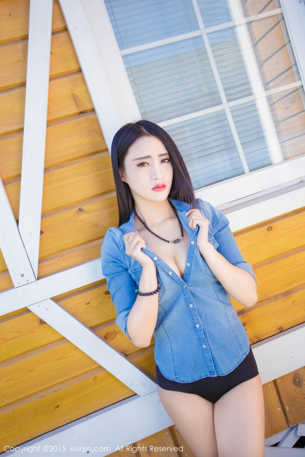 XiuRen 秀人 No.421 长发美女lucky咏丹秀大长腿私房写真！