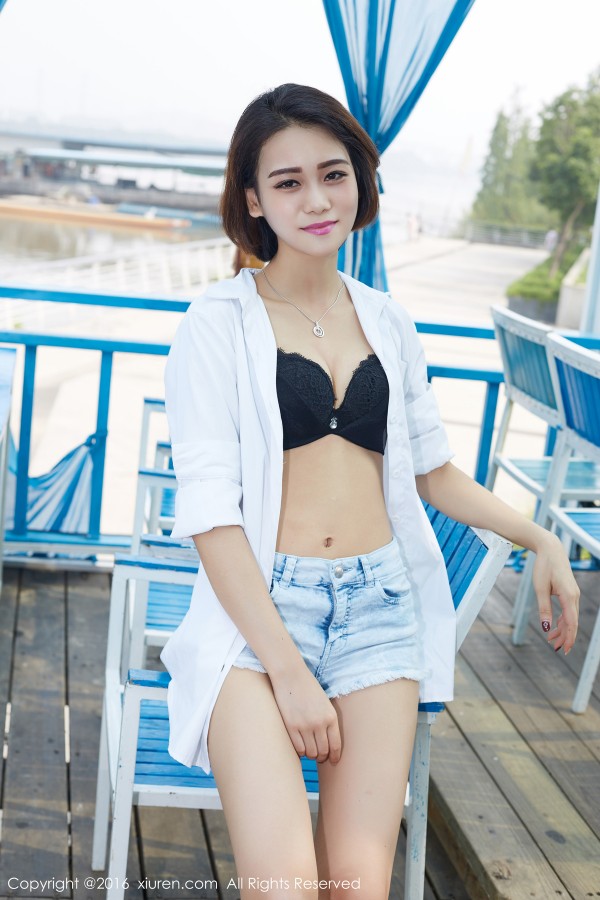 XiuRen 秀人 No.501 短发酒窝美女娜娜baby性感外拍美照！