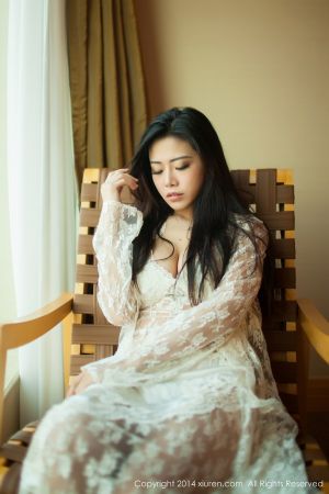 XiuRen 秀人 No.161 女神luvian本能白蕾丝睡衣如少妇