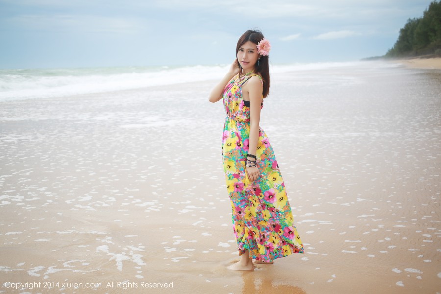 XiuRen 秀人 No.200 绮里嘉ula沙滩脱内内玩沙诱惑十足！