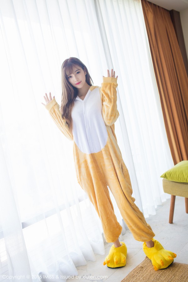 IMiss 爱蜜社 Vol.136 女神sugar小甜心CC性感黑丝系列私房！