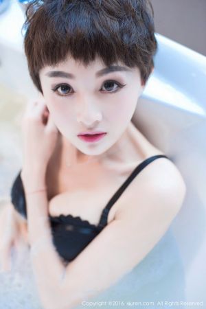 XiuRen 秀人 No.657 空姐短发美妞baby_kiki浴缸湿身气质美女！