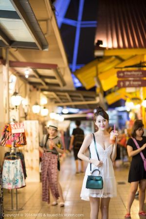 IMiss 爱蜜社 Vol.141 王曼妮好Q气质美眉比基尼好秀气！