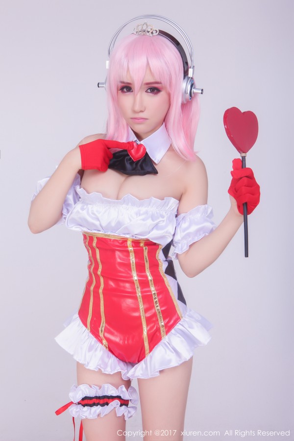 XiuRen 秀人 No.722 K8傲娇萌萌Vivian浴室湿身百变萝莉！