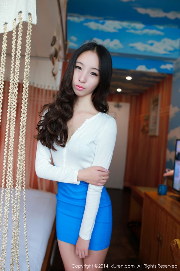 XiuRen 秀人 No.219 Christine爆乳职业装丝袜气质美女！