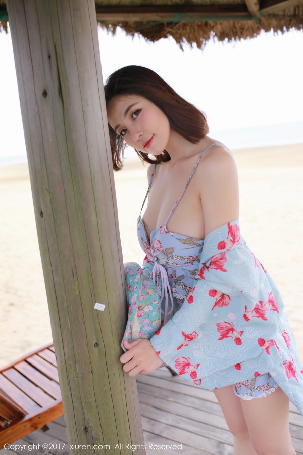 XiuRen 秀人 No.766 奈奈Fox比基尼可爱清纯俏皮美女！