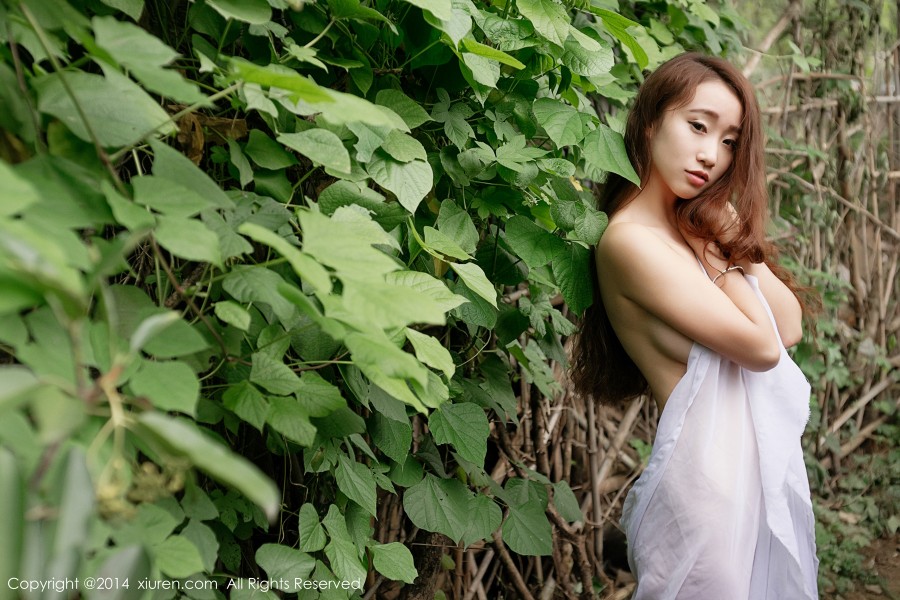 XiuRen 秀人 No.233 KOKO可可户外白纱遮玉体太诱惑