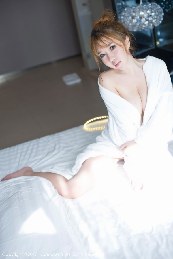 XiuRen 秀人 No.778 小公举Amy性感爆乳湿身诱惑美女！