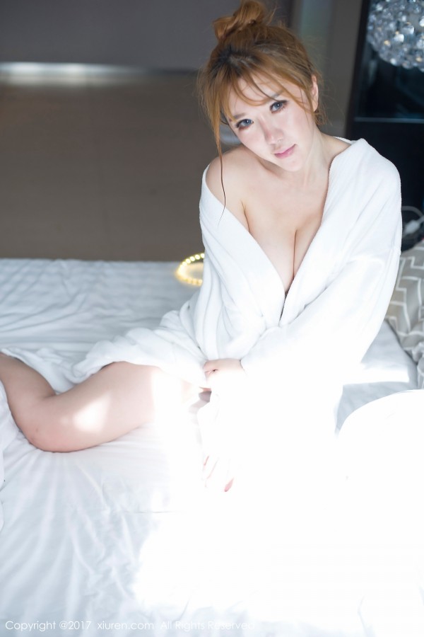 XiuRen 秀人 No.778 小公举Amy性感爆乳湿身诱惑美女！