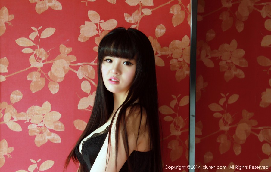 XiuRen 秀人 No.261 大眼睛妹子旭儿大乳浴室湿身私房