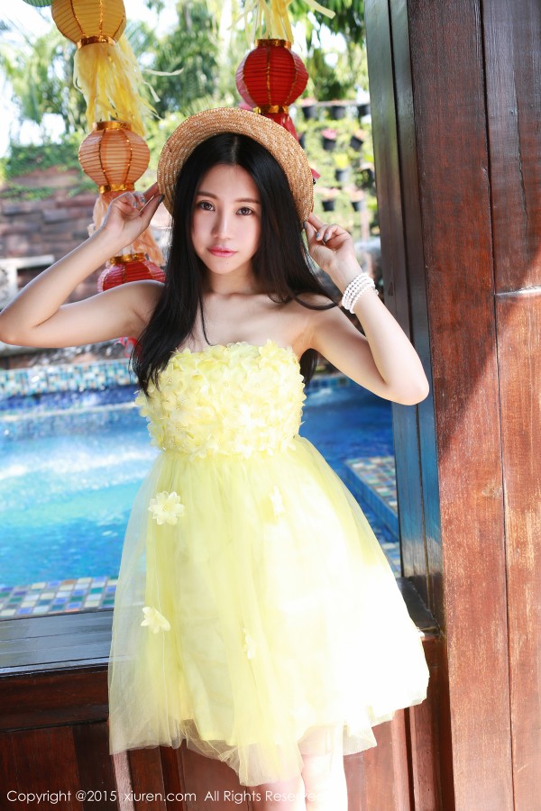 XiuRen 秀人 No.296 女神绮里嘉ula穿小可爱爆乳晒阳阳