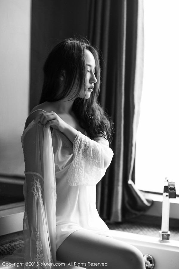 XiuRen 秀人 No.355 美女如画鱼猫盾i自然景色内衣写真