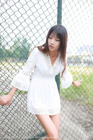 XiuRen 秀人 No.357 徐畅少女穿丝绸内衣韵味十足