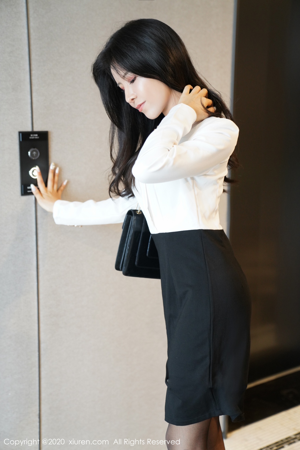 [XIUREN] 2020.07.20 奥莉