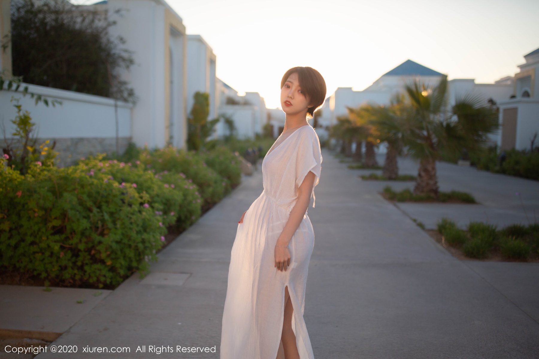 [XIUREN] 2020.08.04 冯木木LRIS