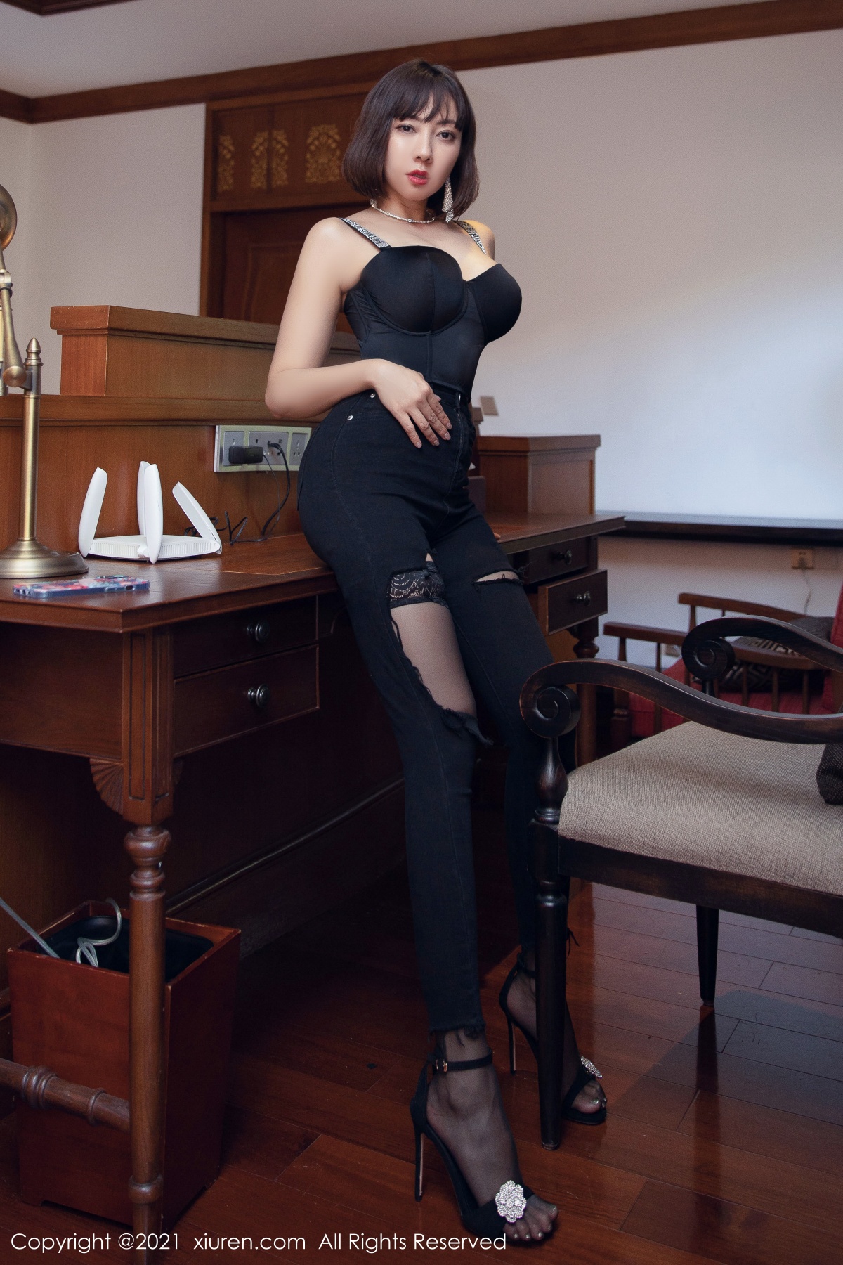 秀人 [XIUREN] 2021.11.29 果儿Victoria