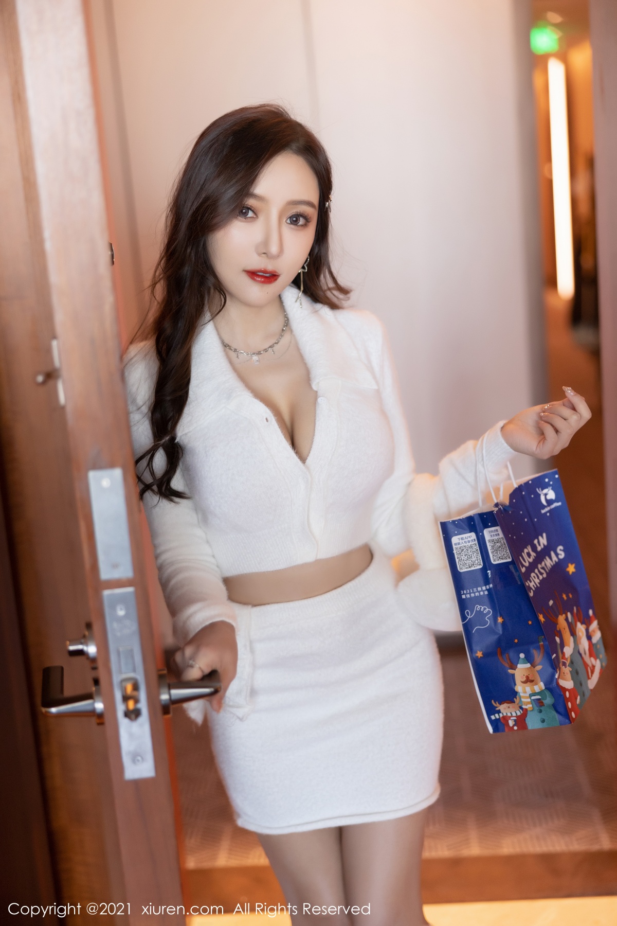 秀人 [XIUREN] 2021.12.20 王馨瑶yanni