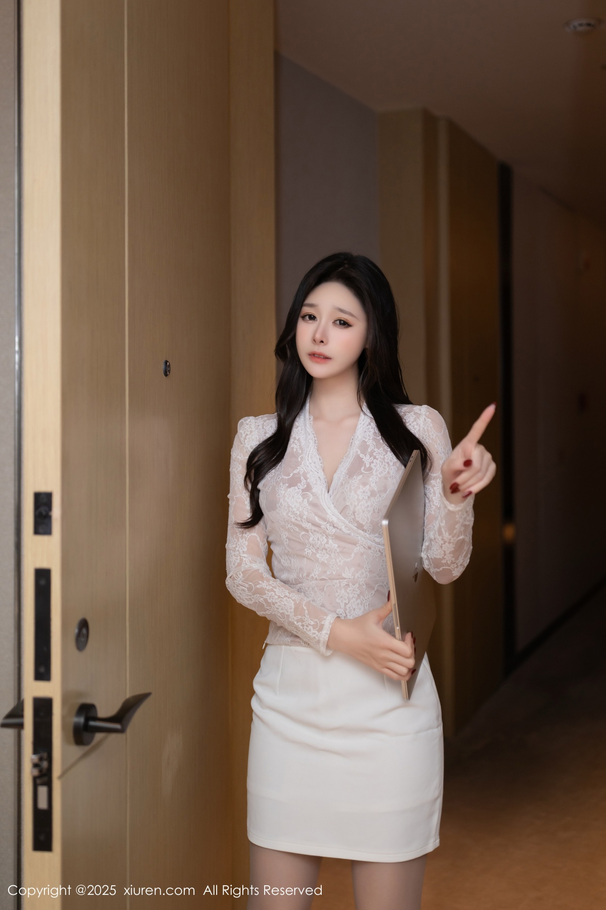 秀人 [XIUREN] 2025.04.11 小逗逗