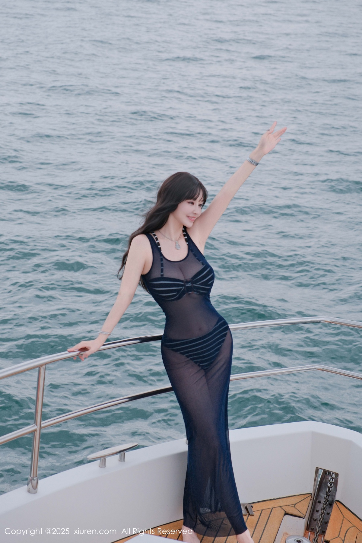 秀人 [XIUREN] 2025.11.21 心上可Flora