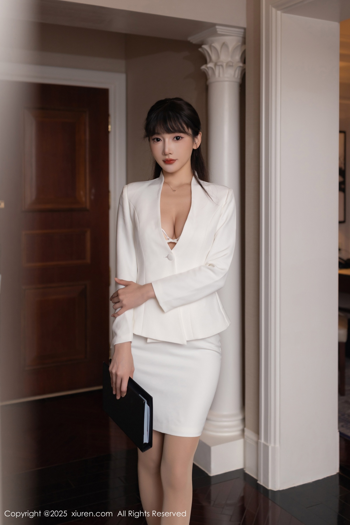 秀人 [XIUREN] 2025.11.27 陆萱萱