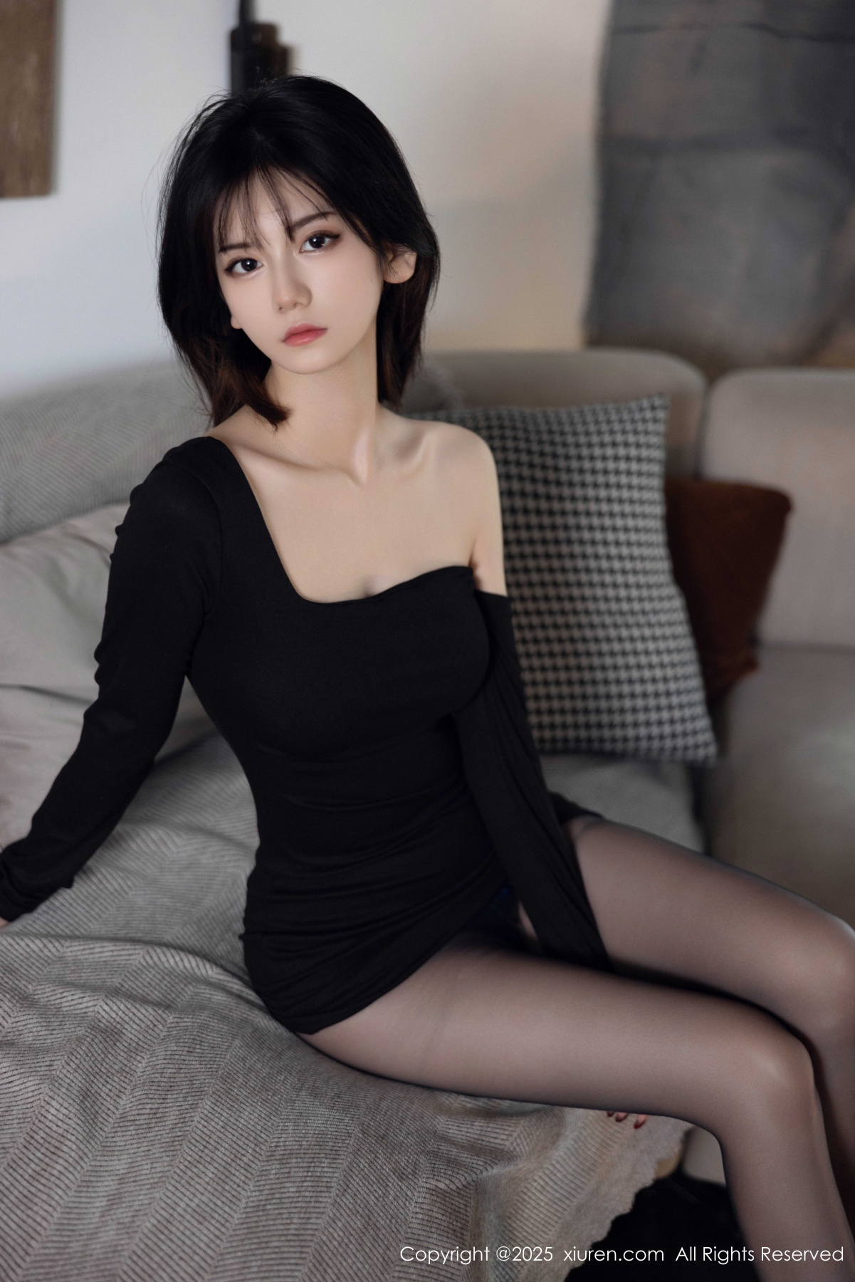 秀人 [XIUREN] 2025.12.12 凌七七