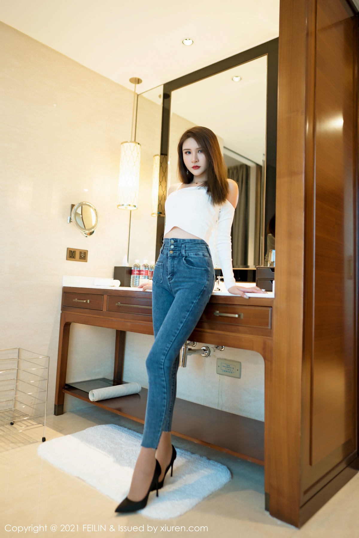 嗲囡囡 [FEILIN] 2021.05.13 VOL.389 Emily顾奈奈