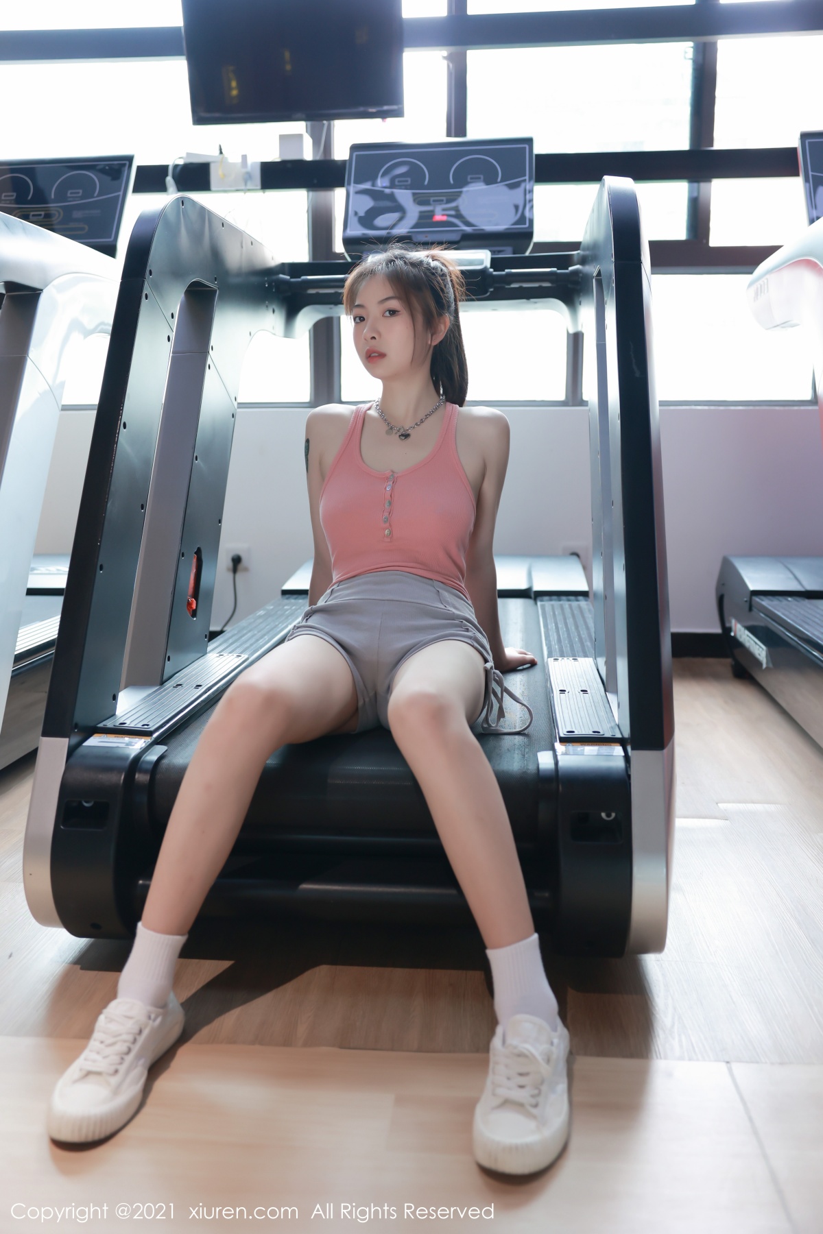 秀人 [XIUREN] 2021.05.28 明日花桃桃