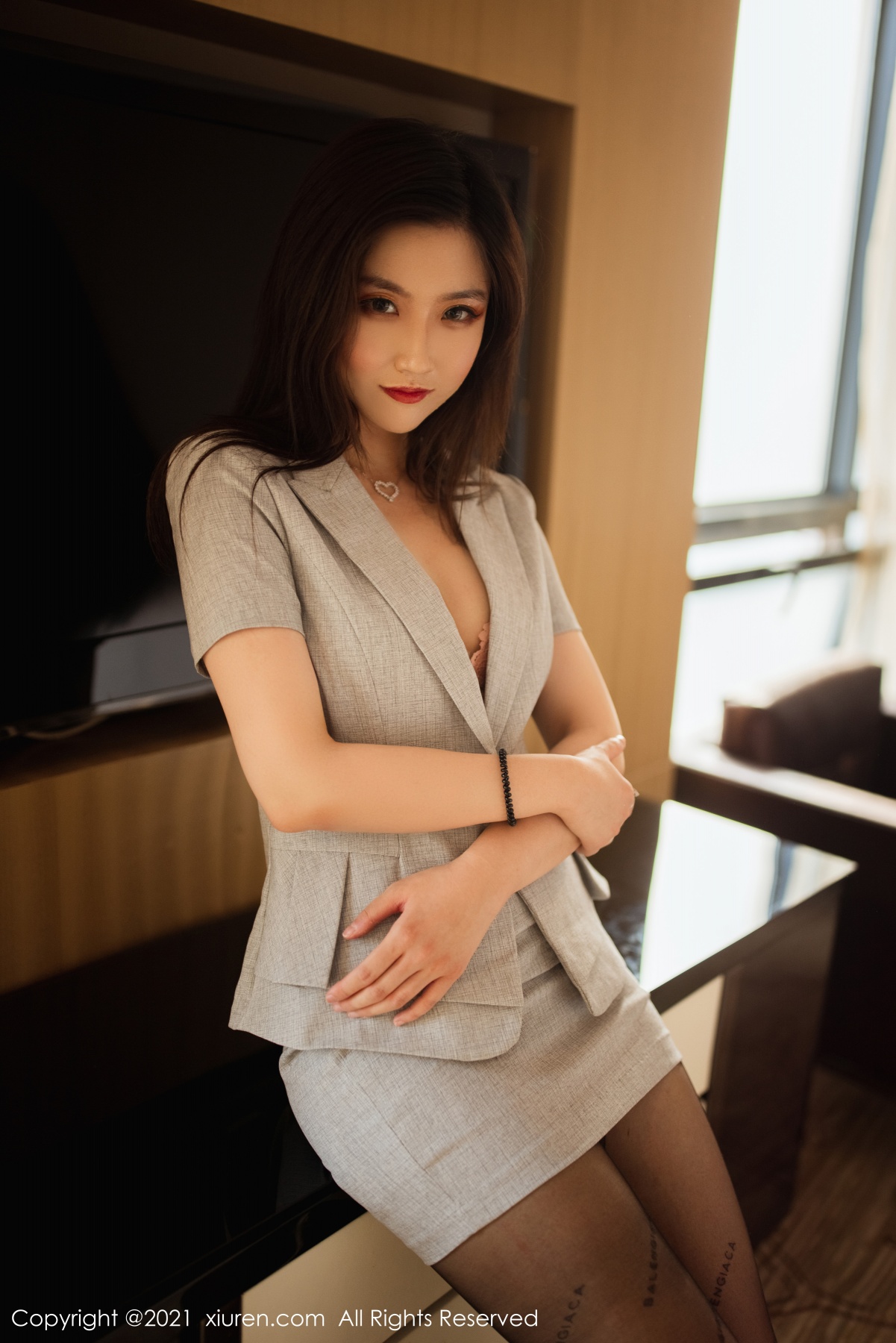 秀人 [XIUREN] 2021.07.13 刘艾琳Allen